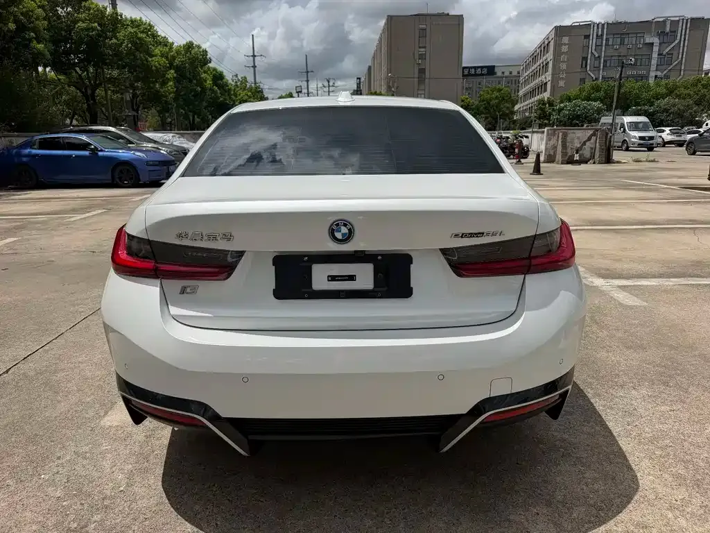 BMW i3 — фото 5