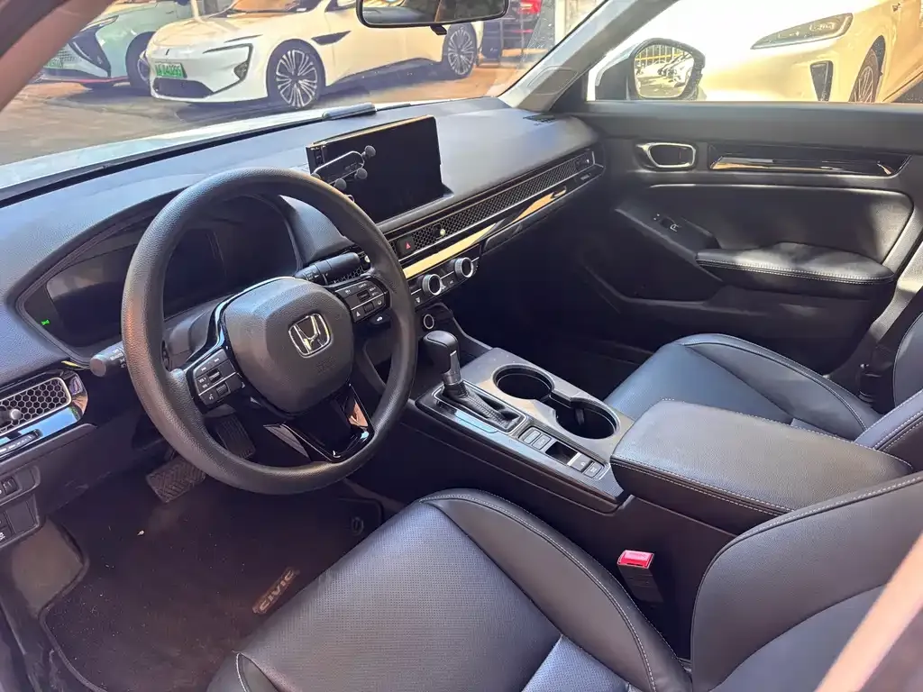 Honda Civic — фото 7