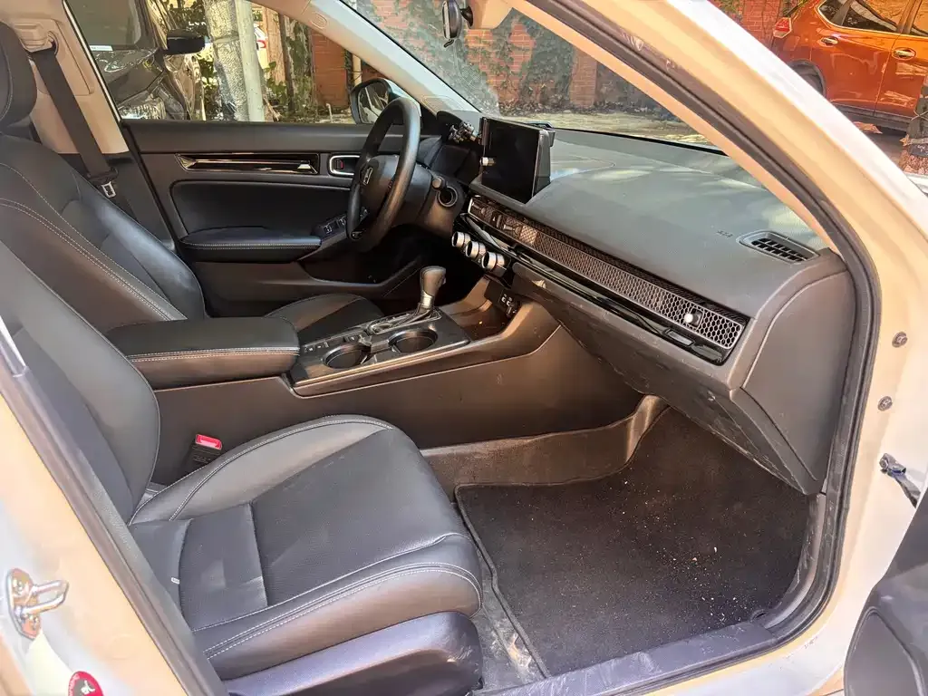 Honda Civic — фото 8