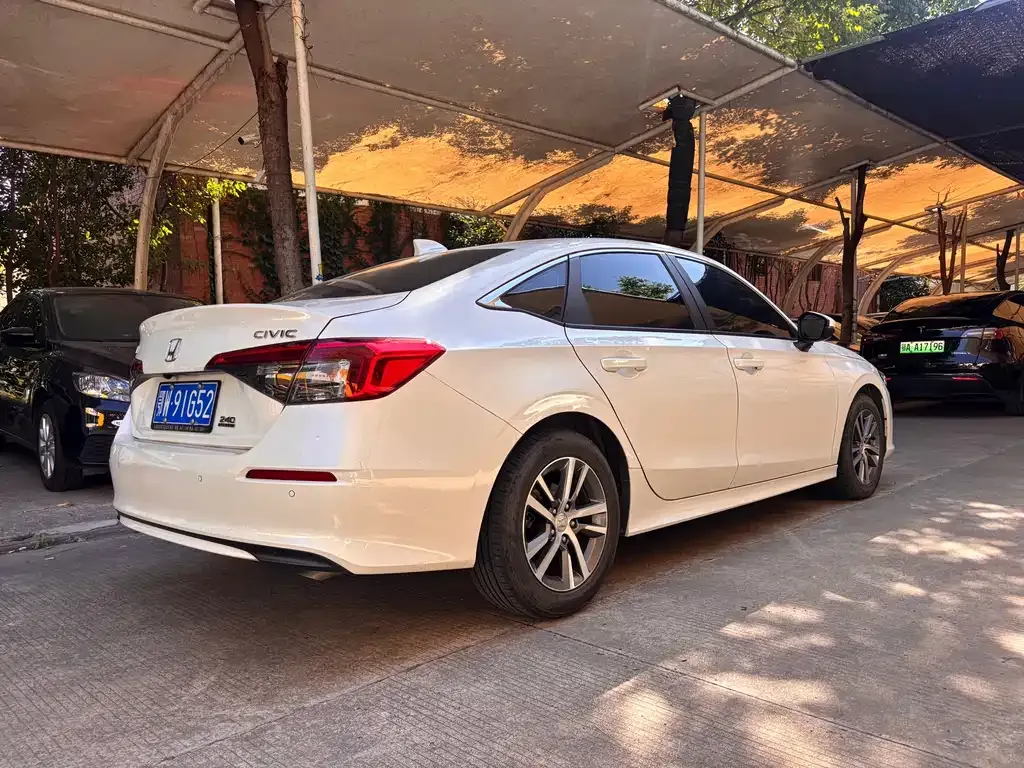 Honda Civic — фото 4