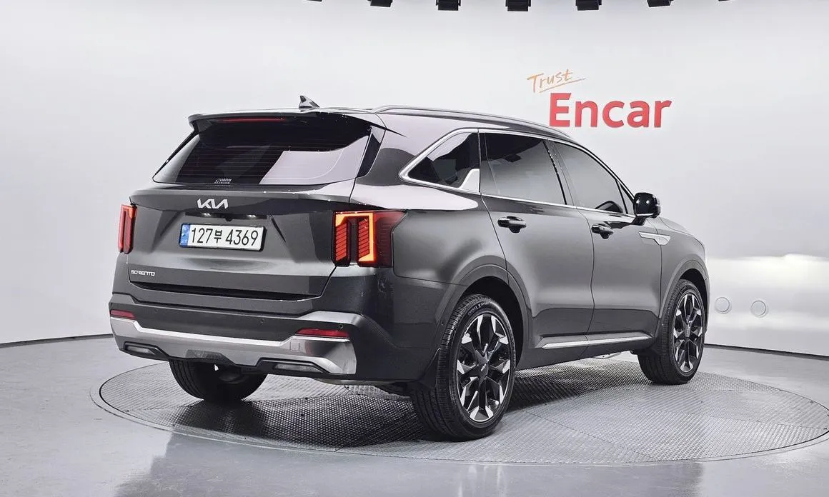 Kia Sorento — фото 3
