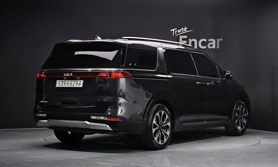 Kia Carnival — фото 7