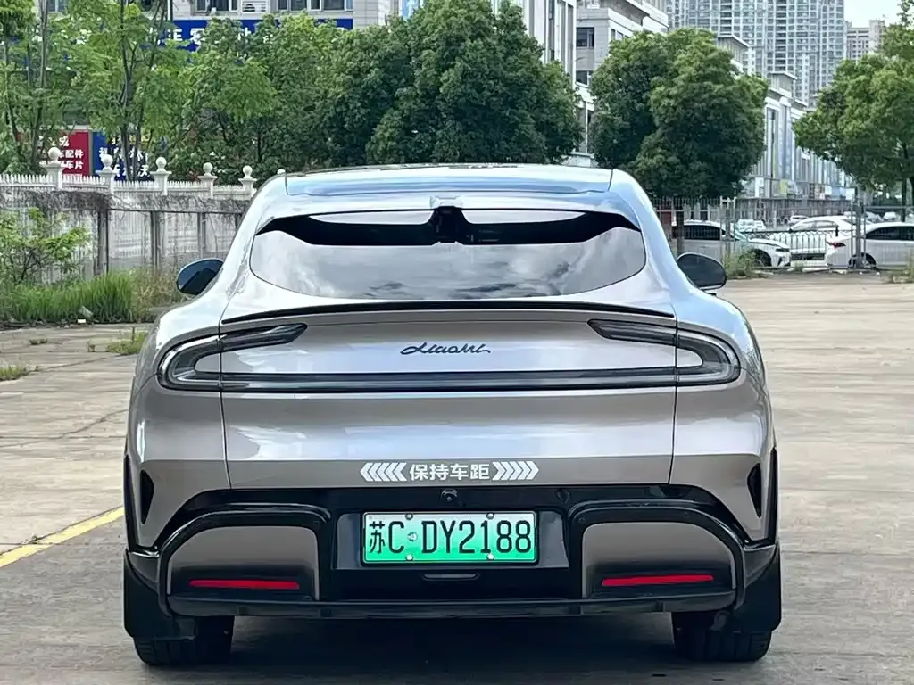 Xiaomi YU7 — фото 7