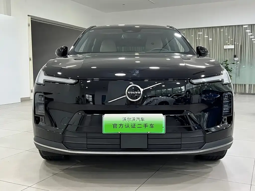 Volvo XC70 Plug-in Hybrid — фото 6