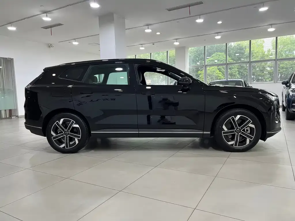 Volvo XC70 Plug-in Hybrid — фото 5