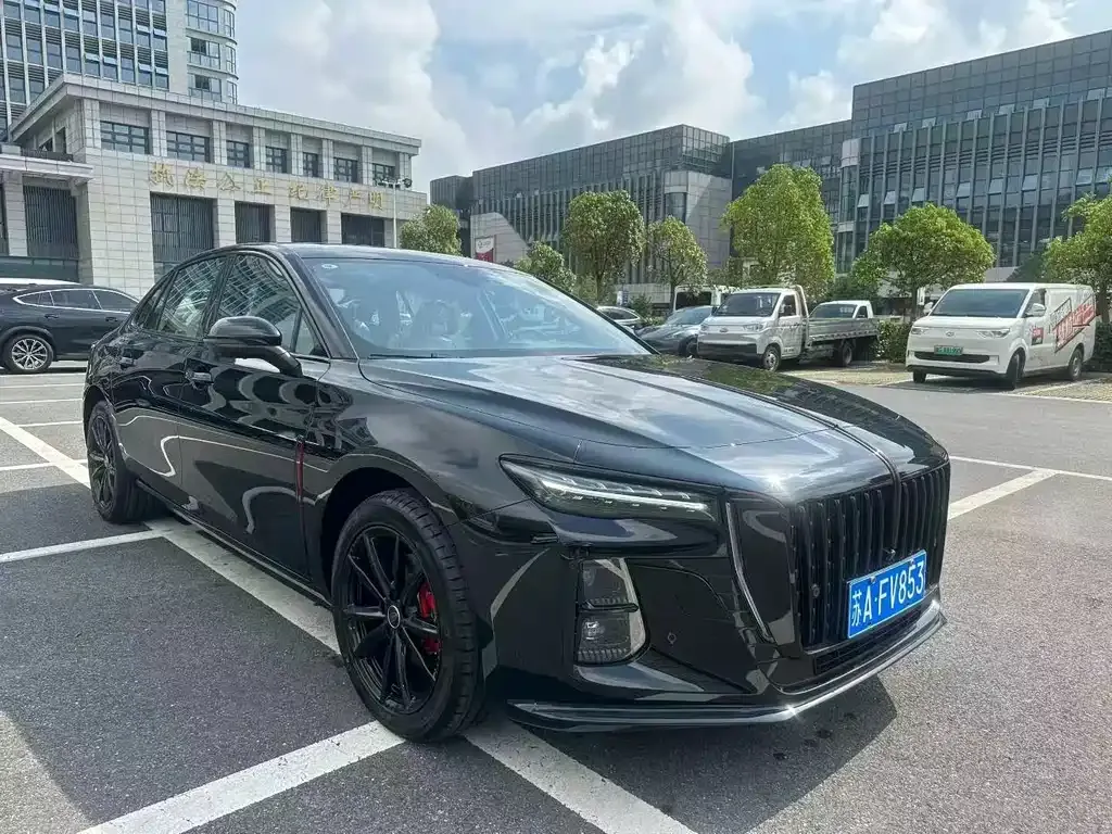 Hongqi H5 — фото 4