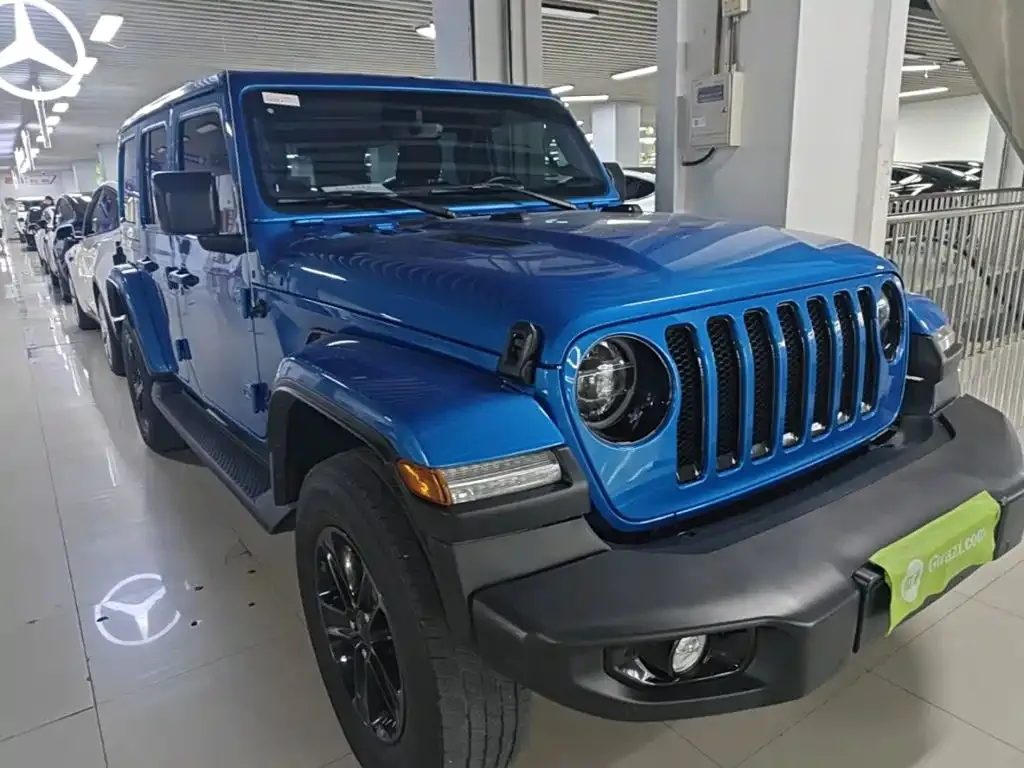Jeep Wrangler — фото 8