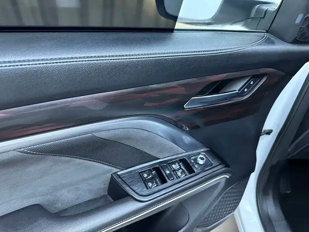 Haval H6 — фото 10