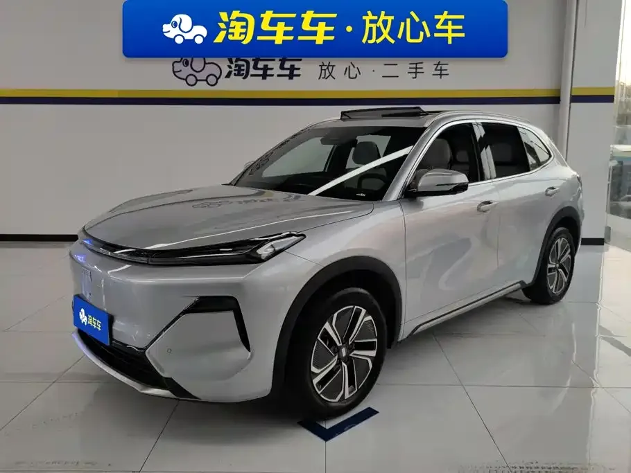 Geely Galaxy Xingjian 7 — фото 1