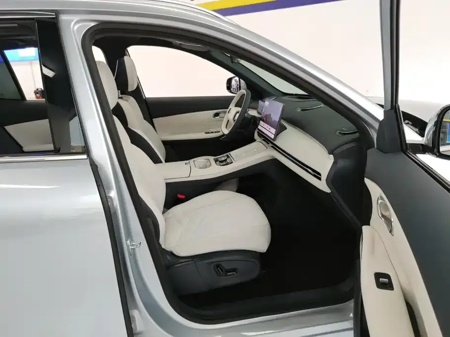 Geely Galaxy Xingjian 7 — фото 10
