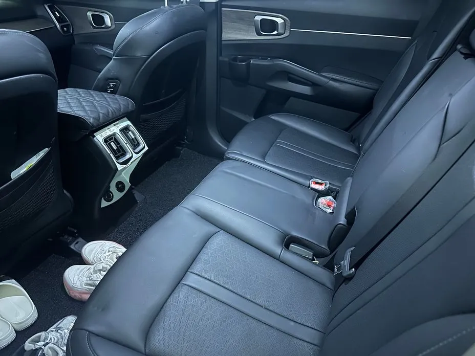 Kia Sorento — фото 4
