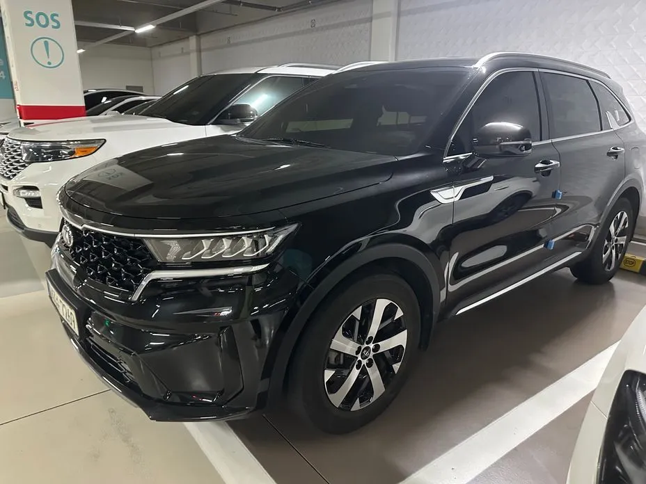 Kia Sorento — фото 10