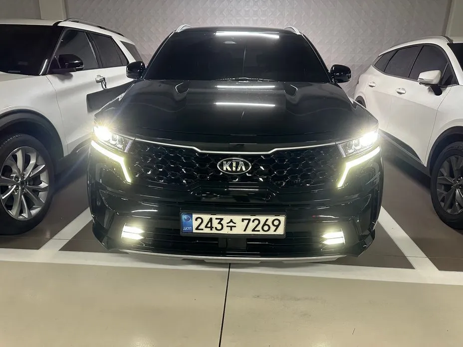 Kia Sorento — фото 9