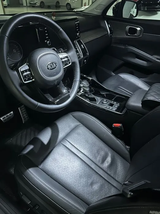 Kia Sorento — фото 5