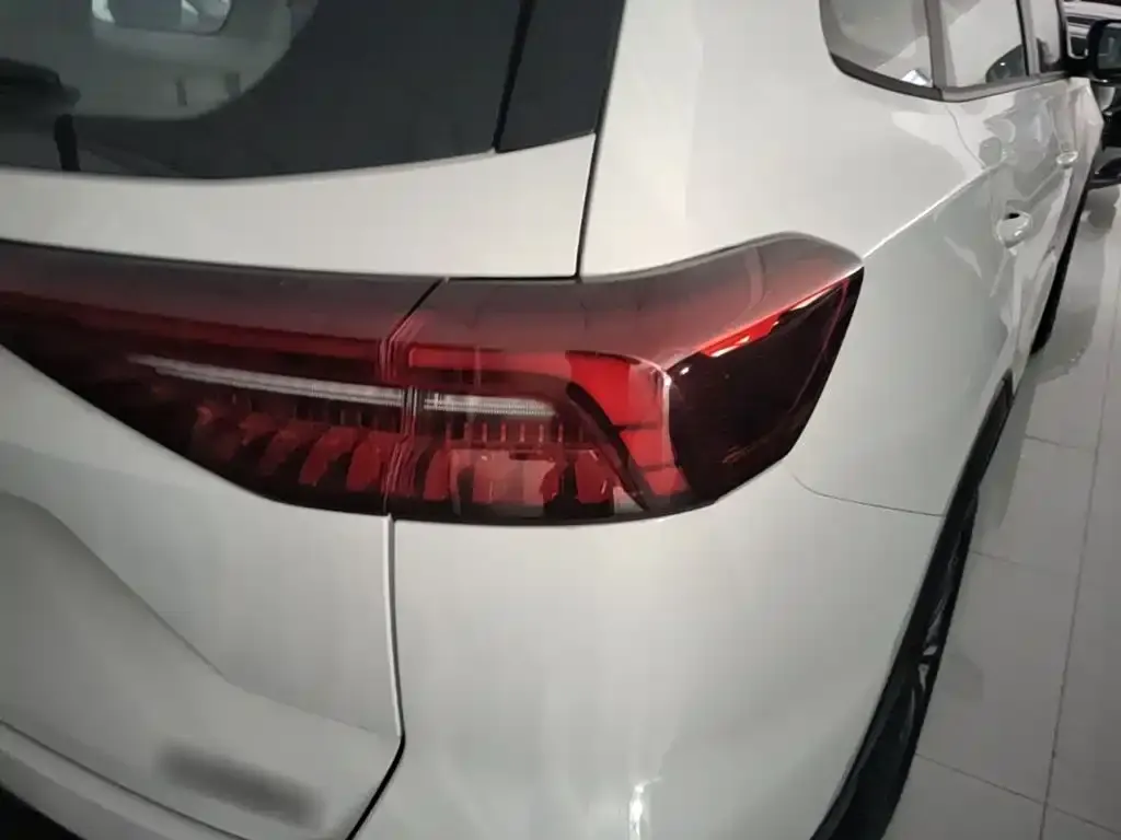 Chery Tiggo 8 PRO — фото 10