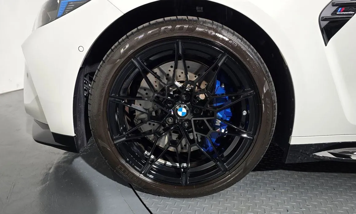 BMW M4 — фото 10