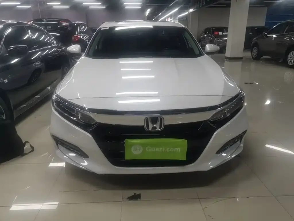 Honda Accord — фото 3