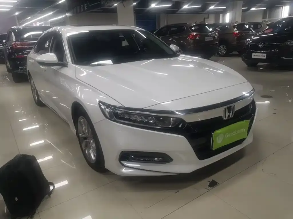 Honda Accord — фото 5