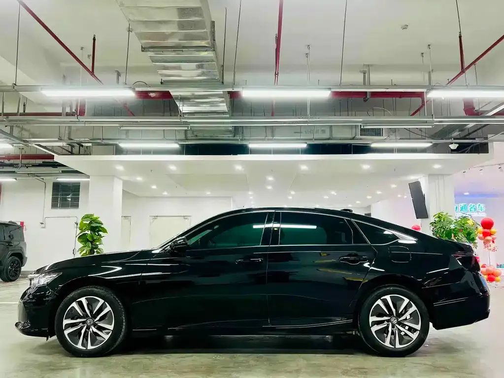 Honda Inspire — фото 6