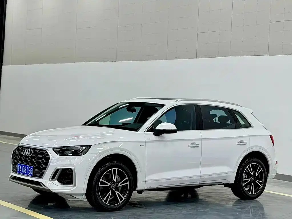 Audi Q5L — фото 4