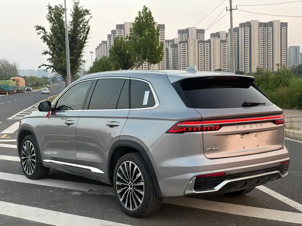 Geely Xingyue L — фото 9