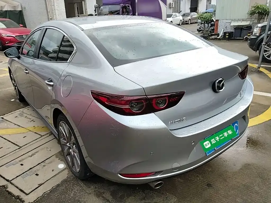 Mazda 3 Axela — фото 2