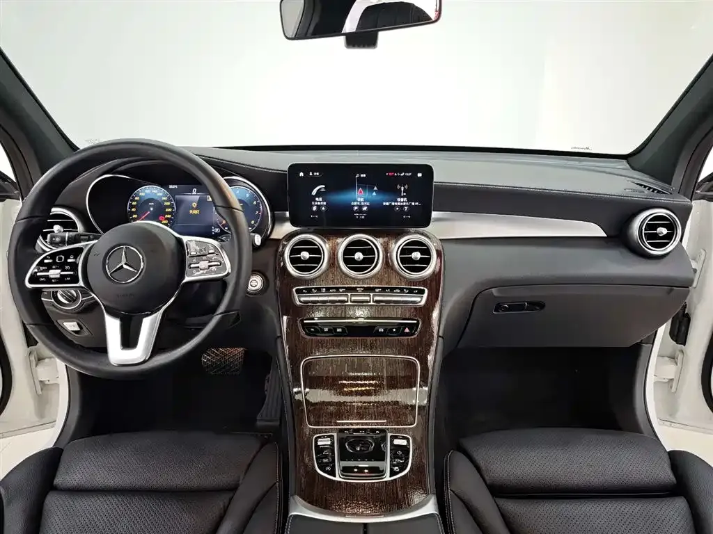 Mercedes-Benz GLC — фото 4