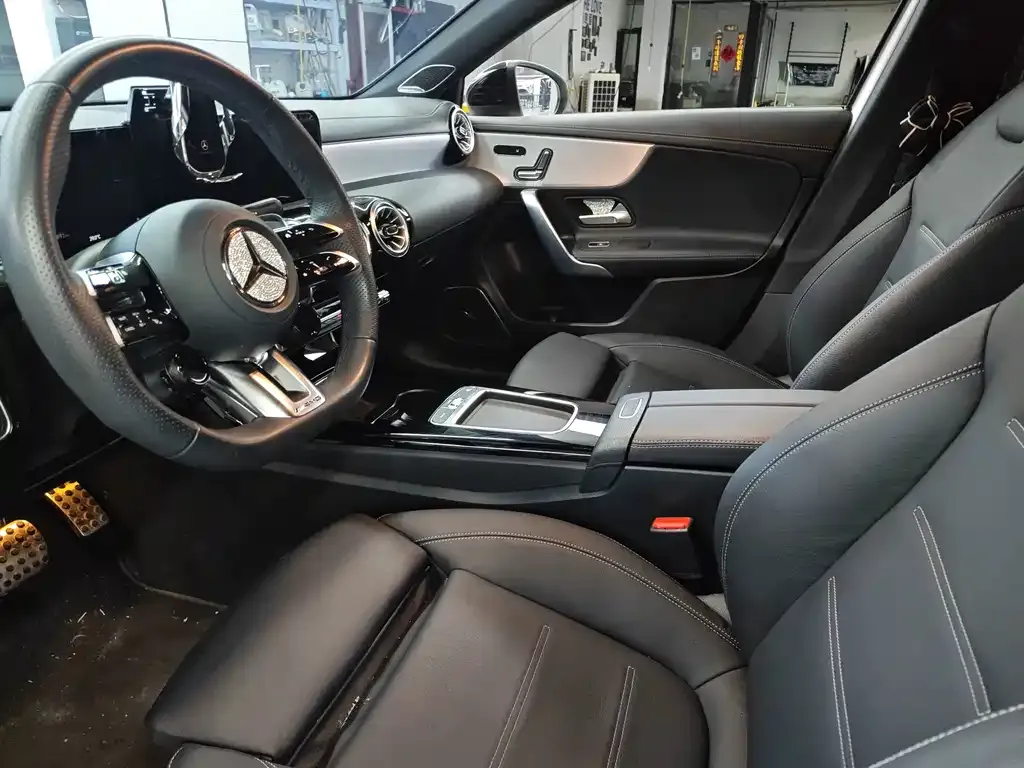 Mercedes-Benz A-Class AMG — фото 4