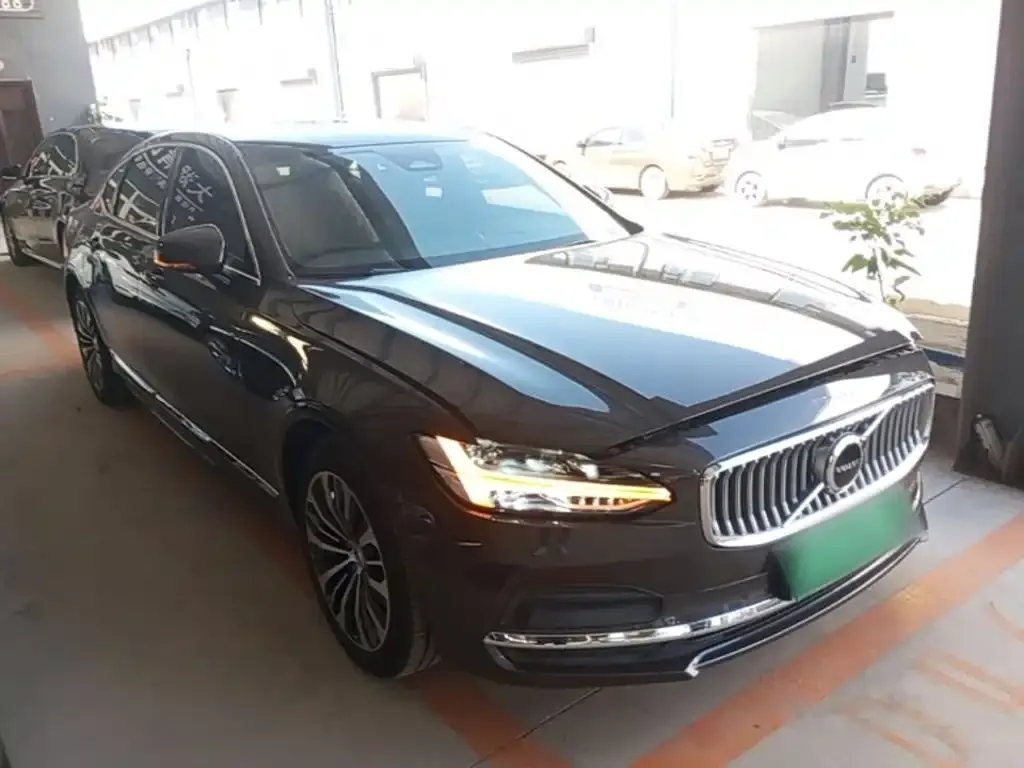 Volvo S90 — фото 9