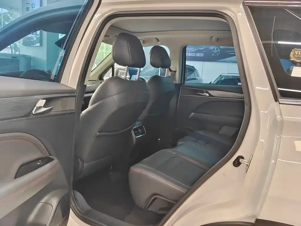 GAC Motor GS4 Plus — фото 4