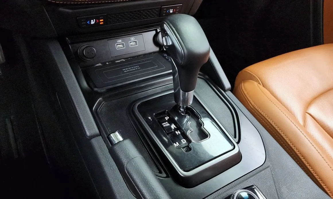 KG Mobility (Ssangyong) Rexton — фото 6