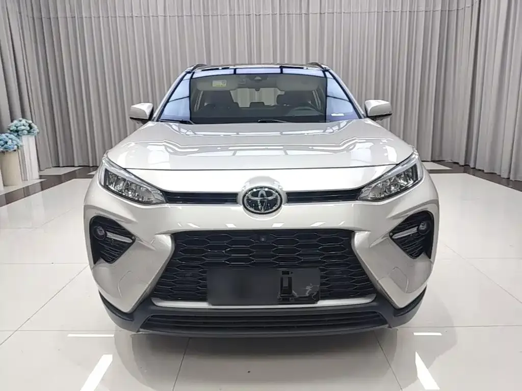 Toyota Wildlander — фото 2