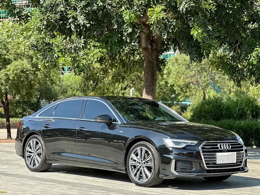 Audi A6L — фото 6