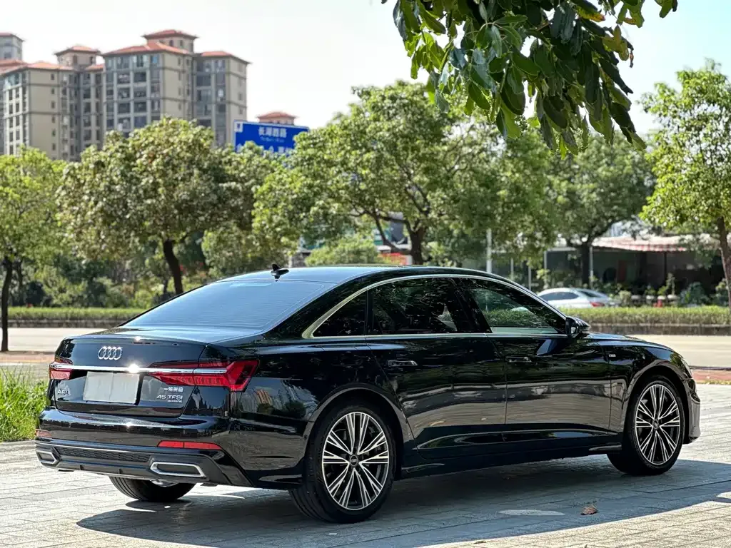 Audi A6L — фото 4