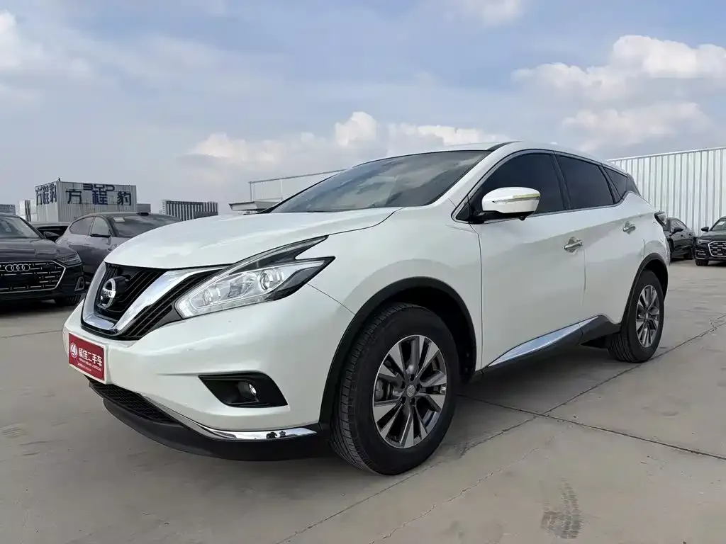 Nissan Murano — фото 1