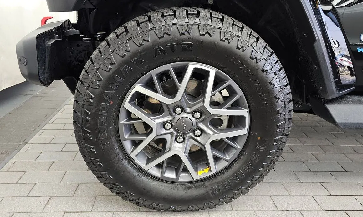 Jeep Wrangler — фото 5
