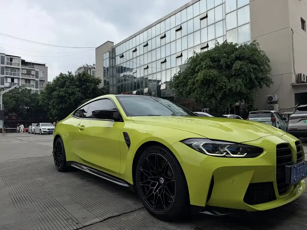 BMW M4 — фото 1