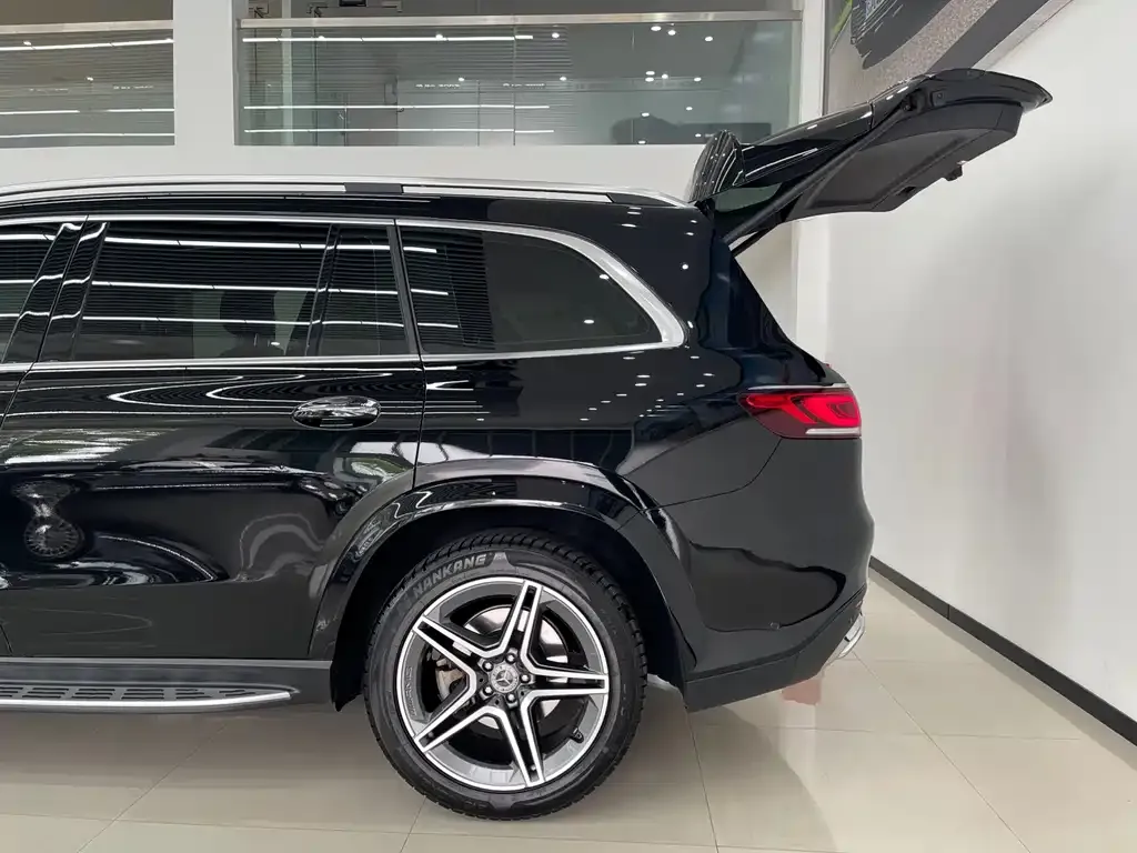 Mercedes-Benz GLS — фото 5