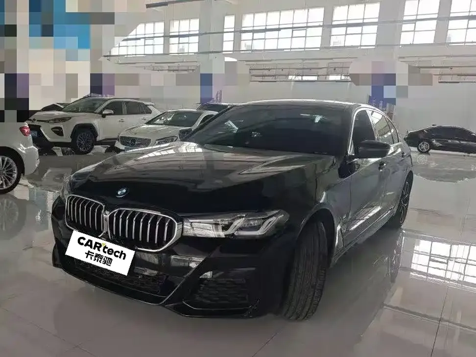 BMW 5 Series — фото 1