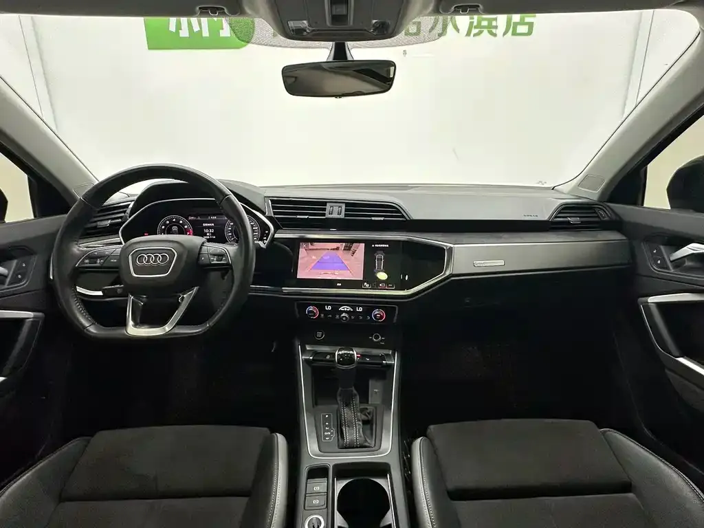 Audi Q3 — фото 10
