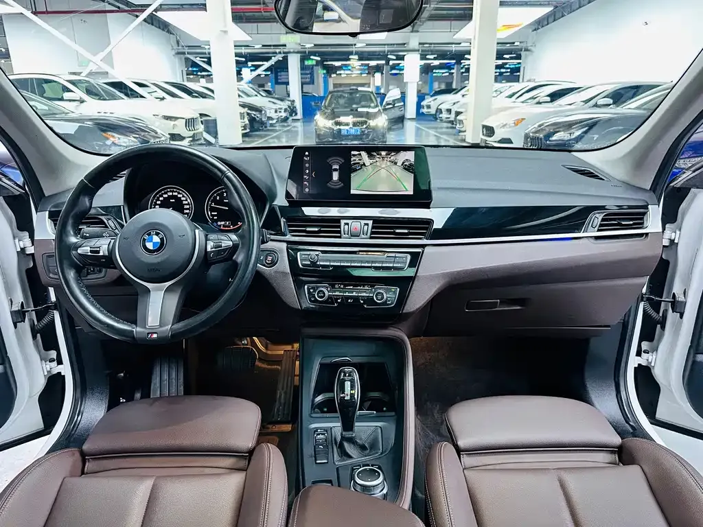 BMW X1 — фото 10
