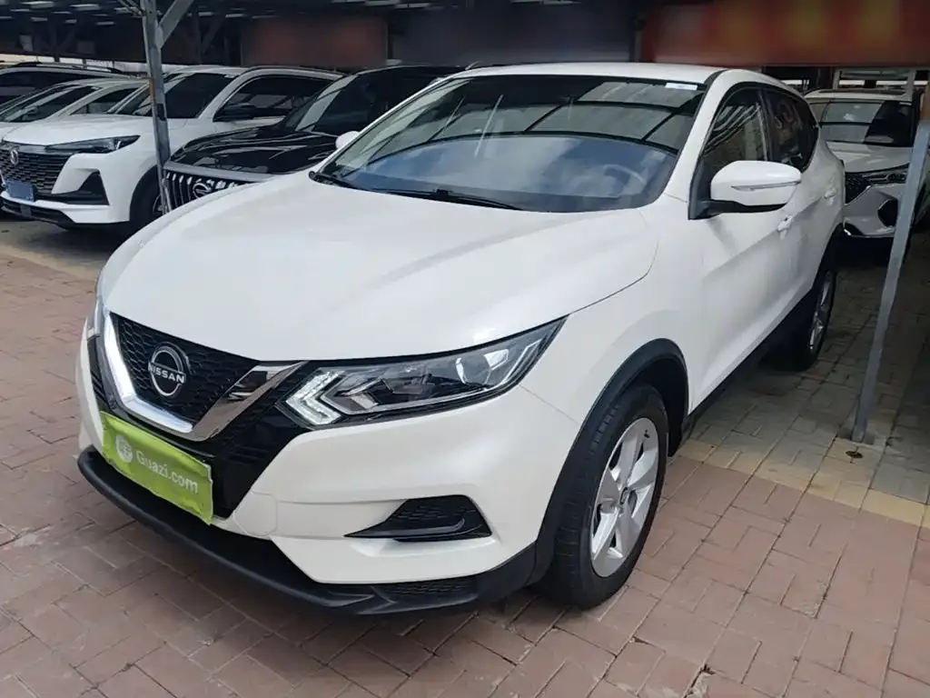 Nissan Qashqai — фото 4