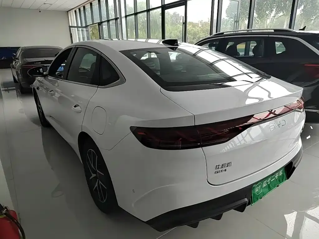BYD Qin L — фото 4