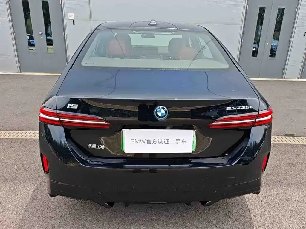 BMW i5 — фото 7