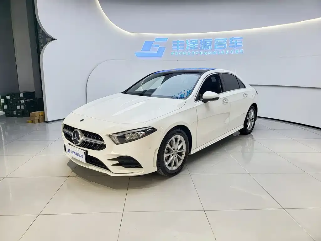 Mercedes-Benz A-Class — фото 1