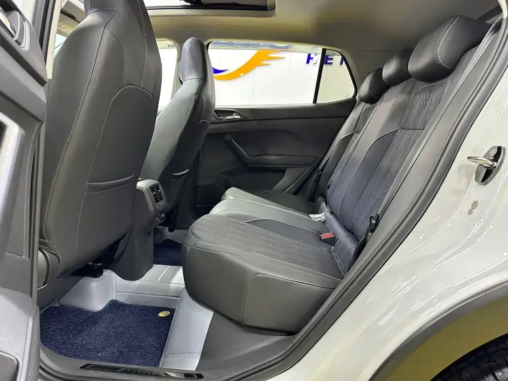Volkswagen T-Cross — фото 2