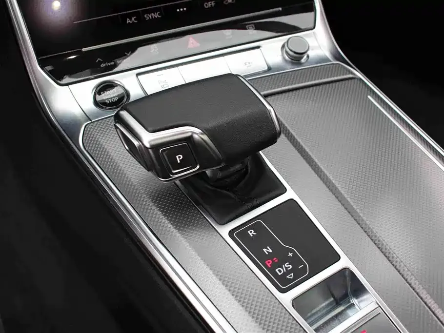 Audi A6L — фото 4