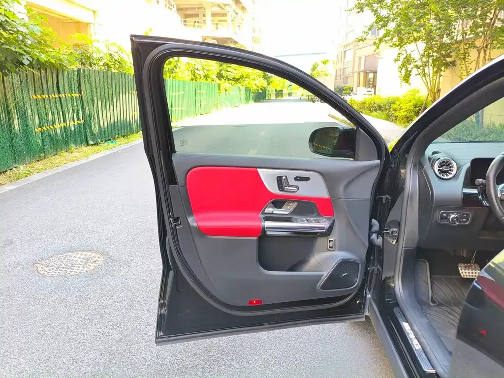 Mercedes-Benz GLA AMG — фото 7