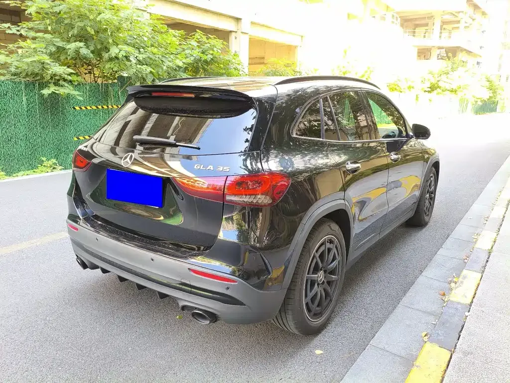 Mercedes-Benz GLA AMG — фото 9