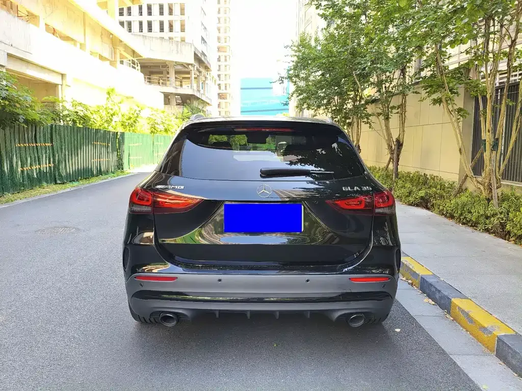 Mercedes-Benz GLA AMG — фото 3